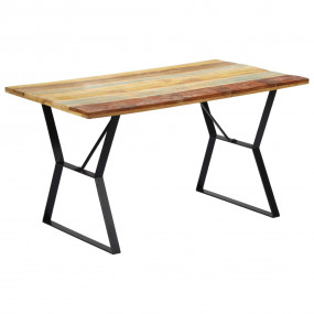 Dining Table Unique reclaimed wood features